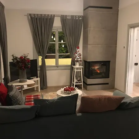 Dina's House * Σπάτα