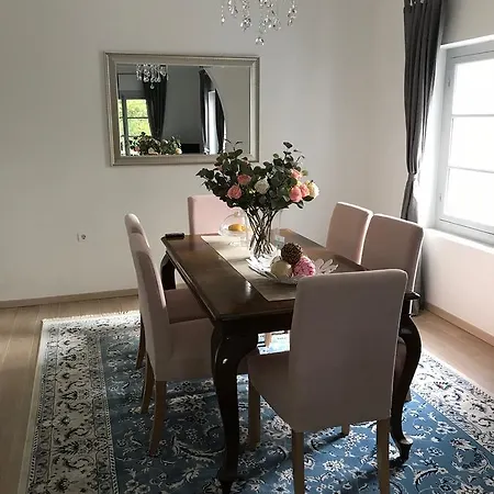 Dina's House Σπάτα